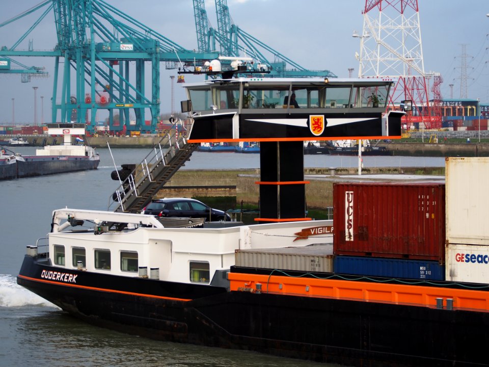 Vigilante (ship, 2007), ENI 02328387, Port of Antwerp pic6
