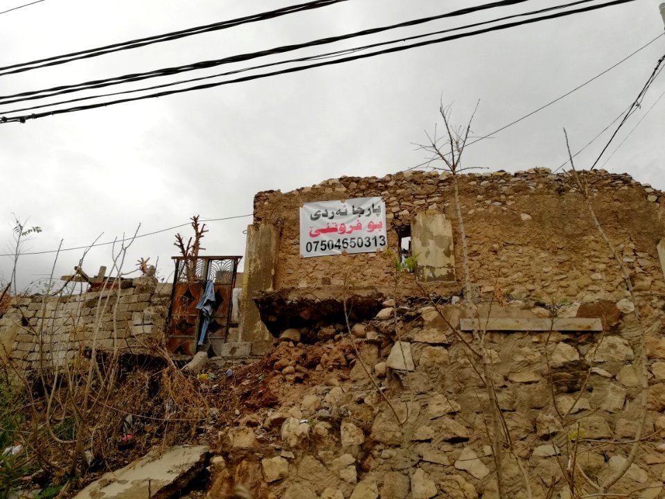 Views walking around the center of Duhok 24