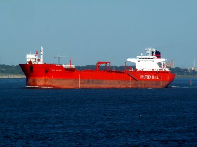 Vigdis Knutsen IMO 9052989 - leaving Port of Rotterdam, Holland 15-Jul-2006