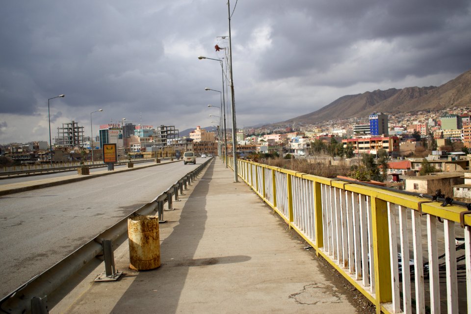 Views walking around the center of Duhok 21