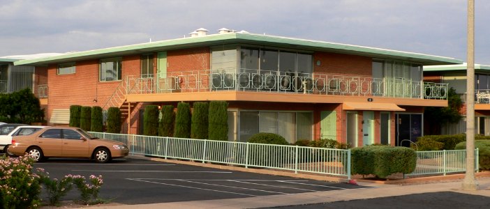 Villa Catalina Apts (Tucson) bldg O from NE 1