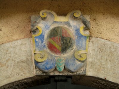 Villa Matschatsch, emblem above main door