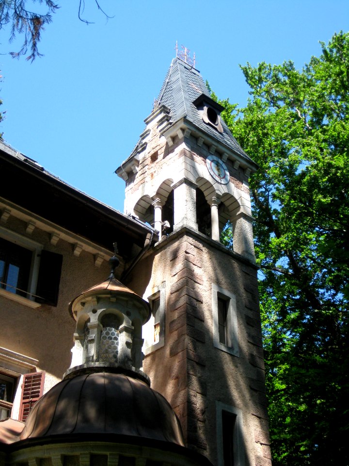 Villa Matschatsch, corner tower