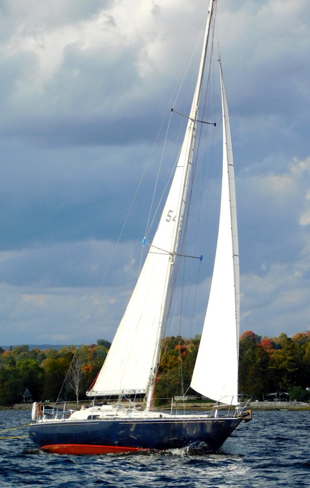 Viking 34 sailboat Cariad 3416