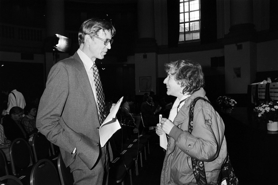 Vijfde Sacharov-congres in Amsterdam Ina Grivnina e.a., Bestanddeelnr 933-9890