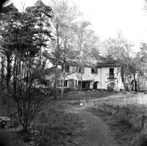 Villa nabij de lanceerinstallatie van Duitse V-1 raketten bij Almelo (Paradijsbo, Bestanddeelnr 900-2484