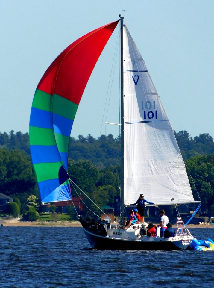 Viking 28 sailboat Comet with spinnaker 1453