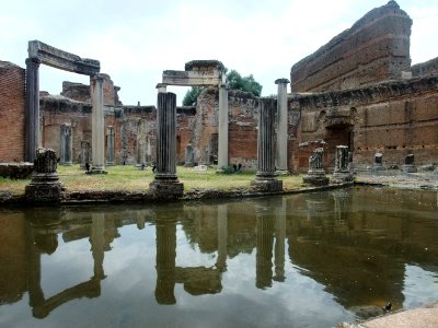Villa Adriana Theatre maritime