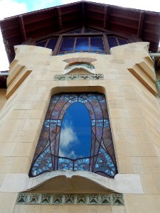 Villa Majorelle - blue sky and clouds in front windows