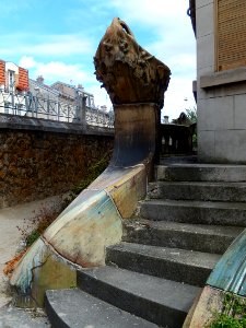 Villa Majorelle, North façade guardrail pillar