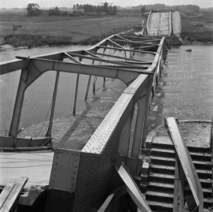 Vernielde verkeersbrug, Bestanddeelnr 900-5181