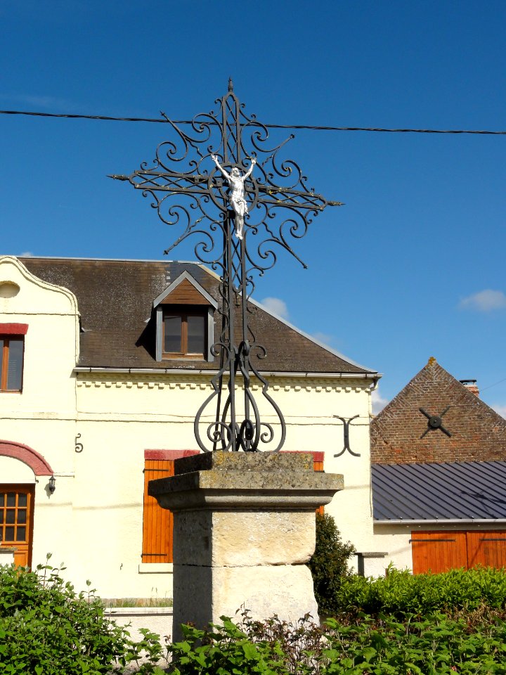 Verneuil-sur-Serre (Aisne) calvaire