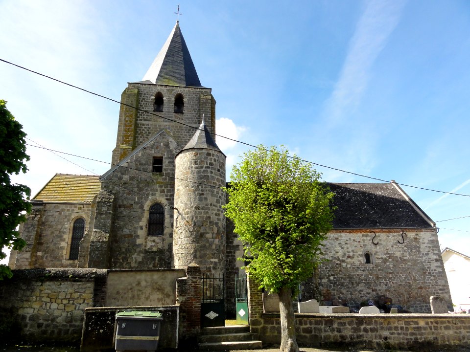 Verneuil-sur-Serre (Aisne) église (01)