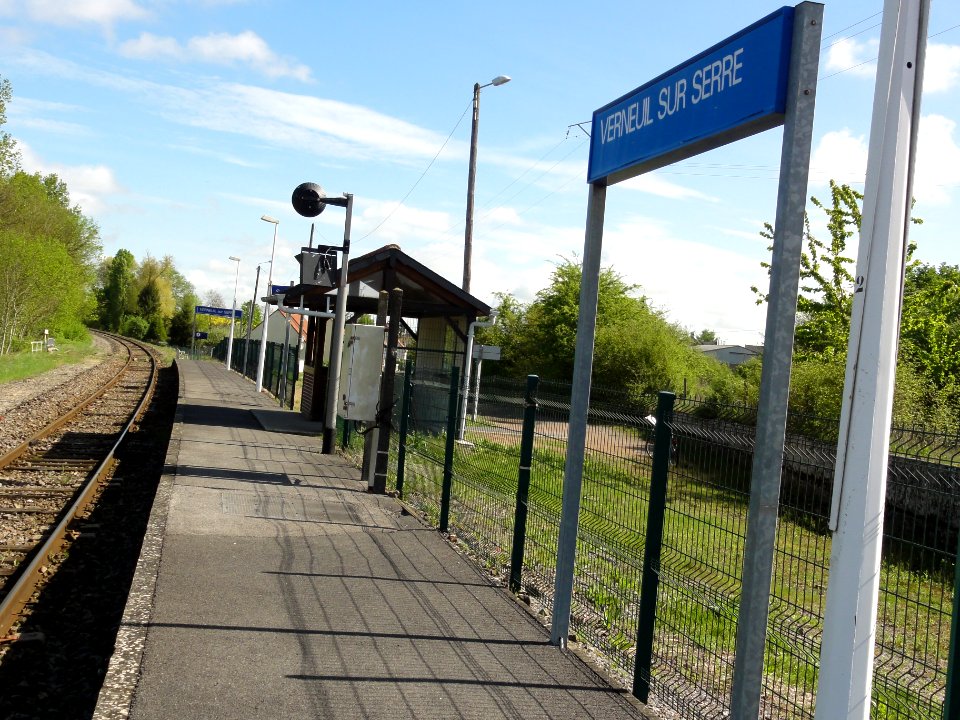 Verneuil-sur-Serre (Aisne) la gare