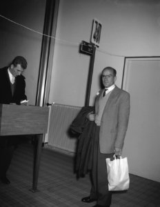 Vertrek Ir F G van der Hoeven naar Amerika, Bestanddeelnr 909-9763