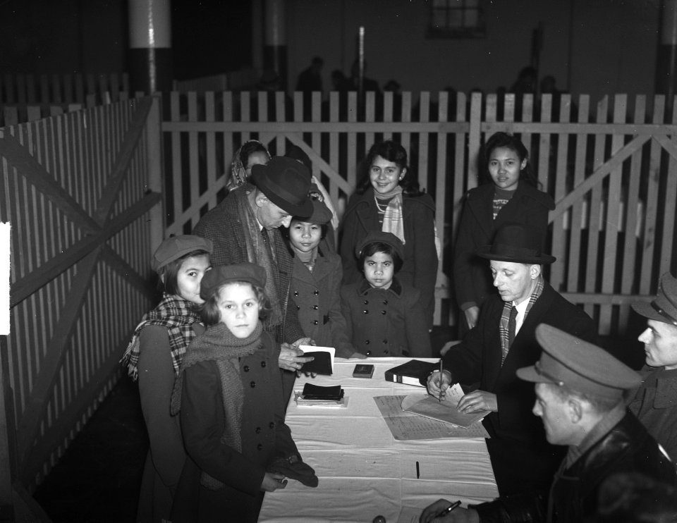 Vertrek Johan van Oldebarenveldt naar Batavia met vrouw en kinderen, Bestanddeelnr 903-7643