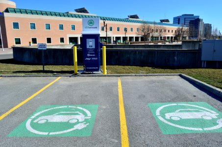 VERnetworkEVChargingStationMarkham2