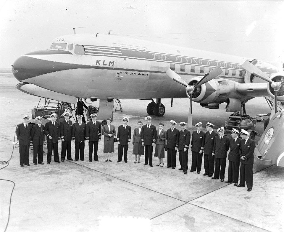 Vertrek KLM DC 6A Liftmaster Dr. Ir. M.A. Damme naar Christchurch (via Londen…, Bestanddeelnr 906-0025