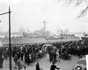 Vertrek Evertsen naar Indonesie, Bestanddeelnr 903-1796