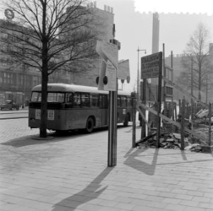 Vertrek eerste rondritbus VVV Coolsingel toeristen Rotter, Bestanddeelnr 908-4710