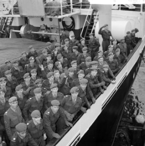 Vertrek eerste detachement van de eerste Surinaamse compagnie per Ms. Willemstad, Bestanddeelnr 911-9772