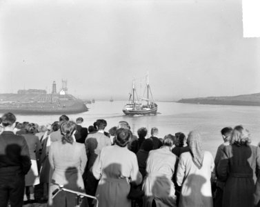 Vertrek haringvloot uit IJmuiden, Bestanddeelnr 904-5820