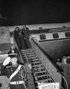 Vertrek Koninklijk echtpaar naar de West, Bestanddeelnr 907-3863