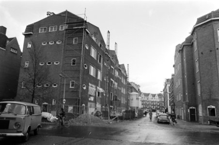 Vernieuwbouw in A'damse Spaarndammerbuurt huizen op Knollendamhoek Houtrijks, Bestanddeelnr 928-9006