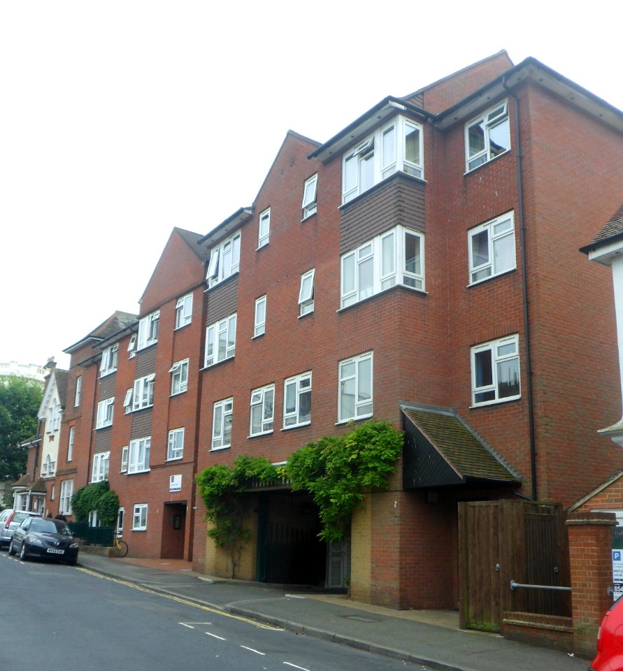 Vernon Court, Windlesham Avenue, Hove (July 2014)