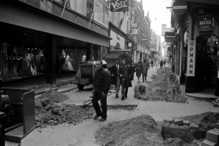 Vernieuwing van de bestrating, Bestanddeelnr 924-4040