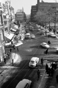 Verkeer in de war in Amsterdam. Rembrandtsplein, Bestanddeelnr 914-7176