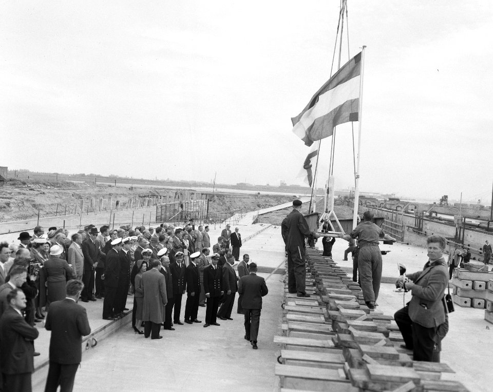 Verolme opening van de grootste scheepswerf van Europa Rozenburg, Bestanddeelnr 908-7189