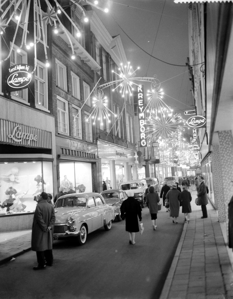 Verlichting van de Nieuwendijk tgv Sint Nicolaas + Kerstfeest, Bestanddeelnr 909-9994
