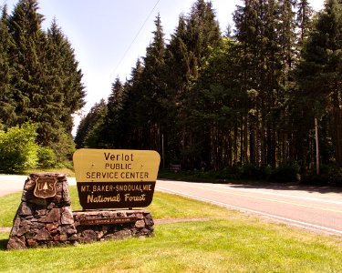Verlot Ranger Station-Public Service Center signage 2014