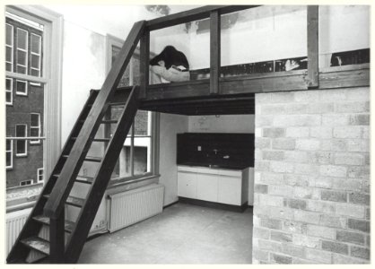 Veronicaklooster Spaarne 81. In het gebouw worden appartementen voor alleenstaanden en tweepersoons huishoudens gemaakt. NL-HlmNHA 54005070