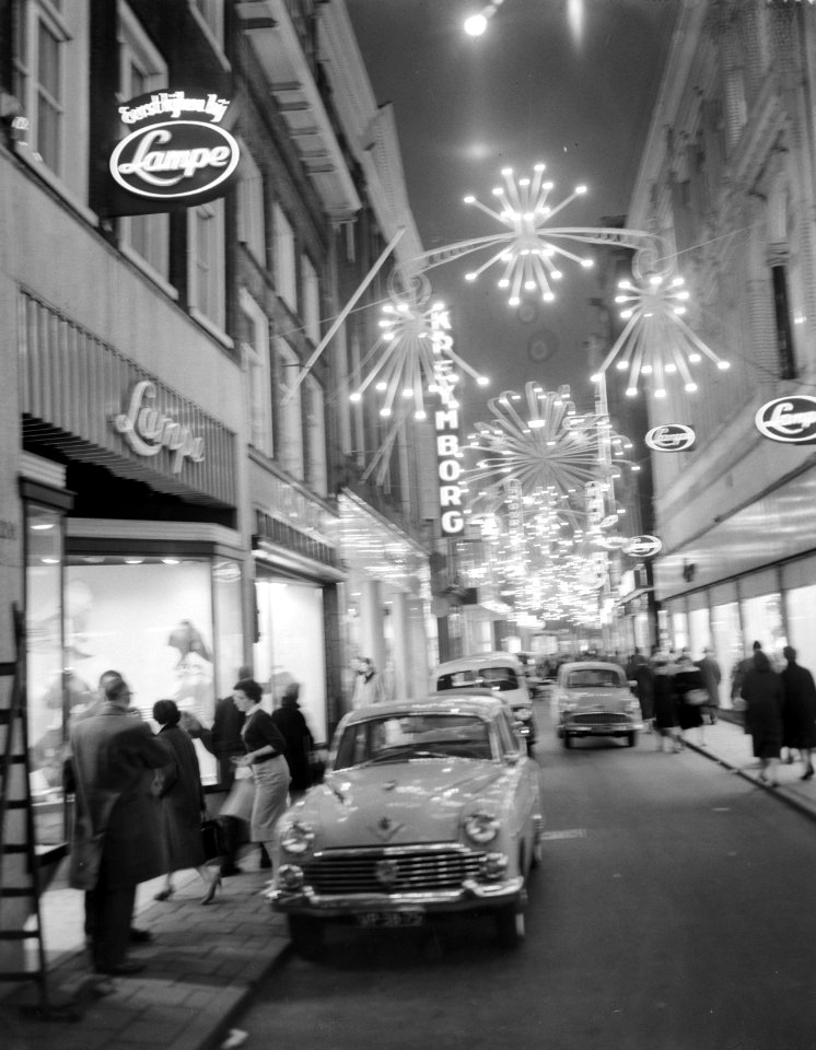 Verlichting van de Nieuwendijk t.g.v. Sint Nicolaas + Kerstfeest, Bestanddeelnr 909-9992