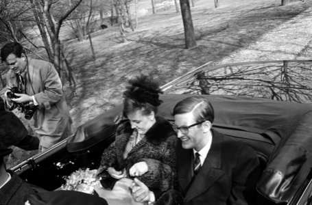 Verloofde paar in Den Haag , Prinses Margriet en Pieter van Vollenhoven in open , Bestanddeelnr 917-5289