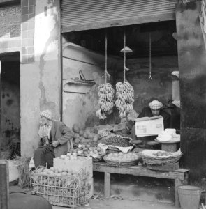 Verkopers, groentes, fruit, Bestanddeelnr 250-8531