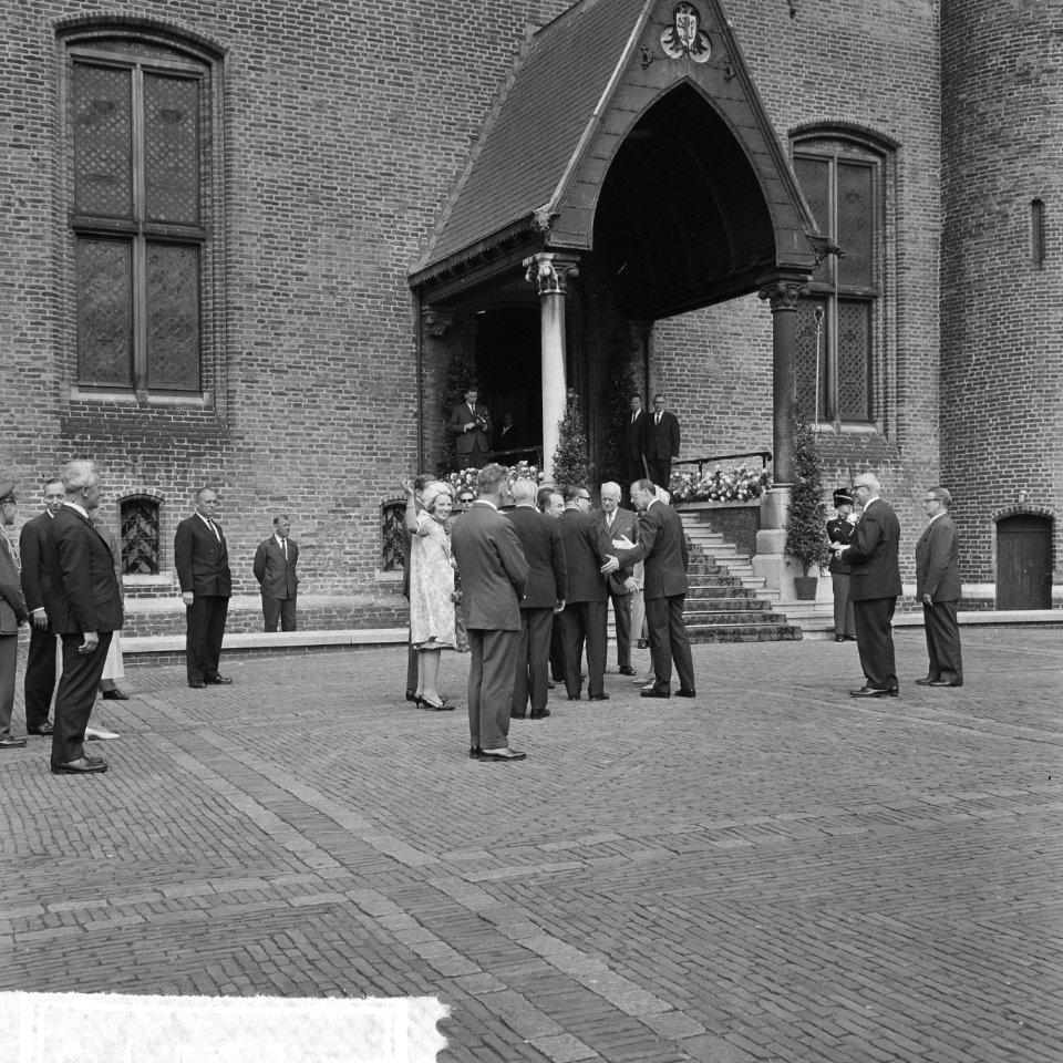 Verloving Prinses Beatrix , op het Binnenhof, Bestanddeelnr 917-9178