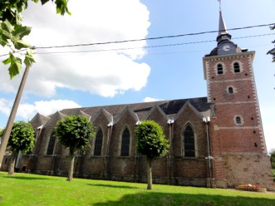 Vertain (Nord, Fr) église, coté nord