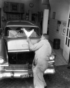 Verwijderen van scherpe voorwerpen van autos, Bestanddeelnr 910-0665