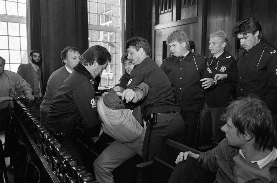 Verstoring Raadsvergadering Amsterdam uit protest tegen aanwezigheid Centrumpart, Bestanddeelnr 933-6550