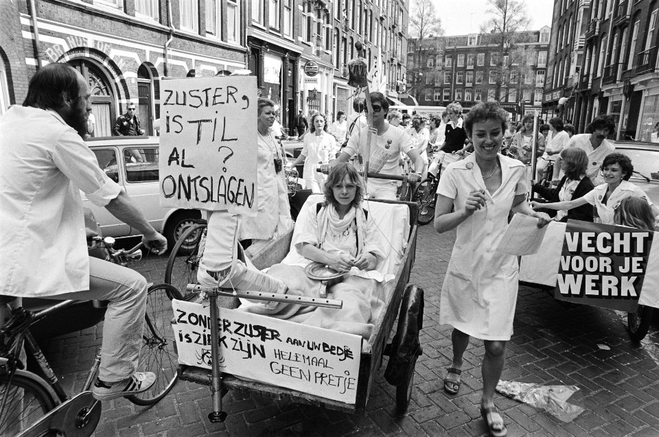 Verschillende akties van verplegend personeel tegen bezuinigingen (ivm dag van d, Bestanddeelnr 932-1552