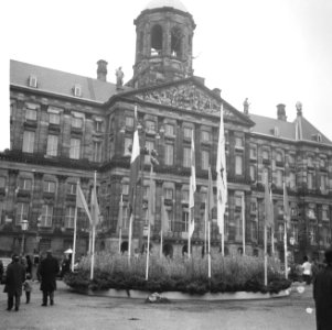 Versiering op de Dam t.g.v. het huwelijk, Bestanddeelnr 918-8606