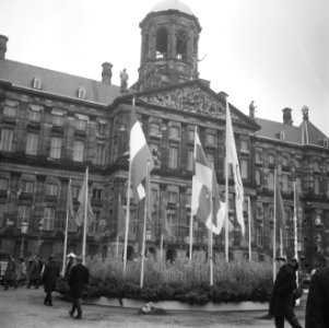 Versiering op de Dam t.g.v. het huwelijk, Bestanddeelnr 918-8607