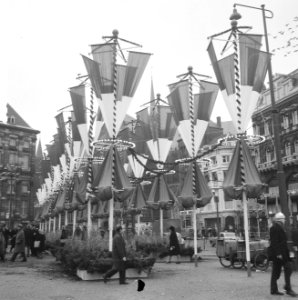 Versiering op de Dam t.g.v. het huwelijk, Bestanddeelnr 918-8608