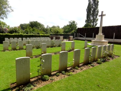 Vertain Communal Cemetery Extension (Nord, Fr) CWGC