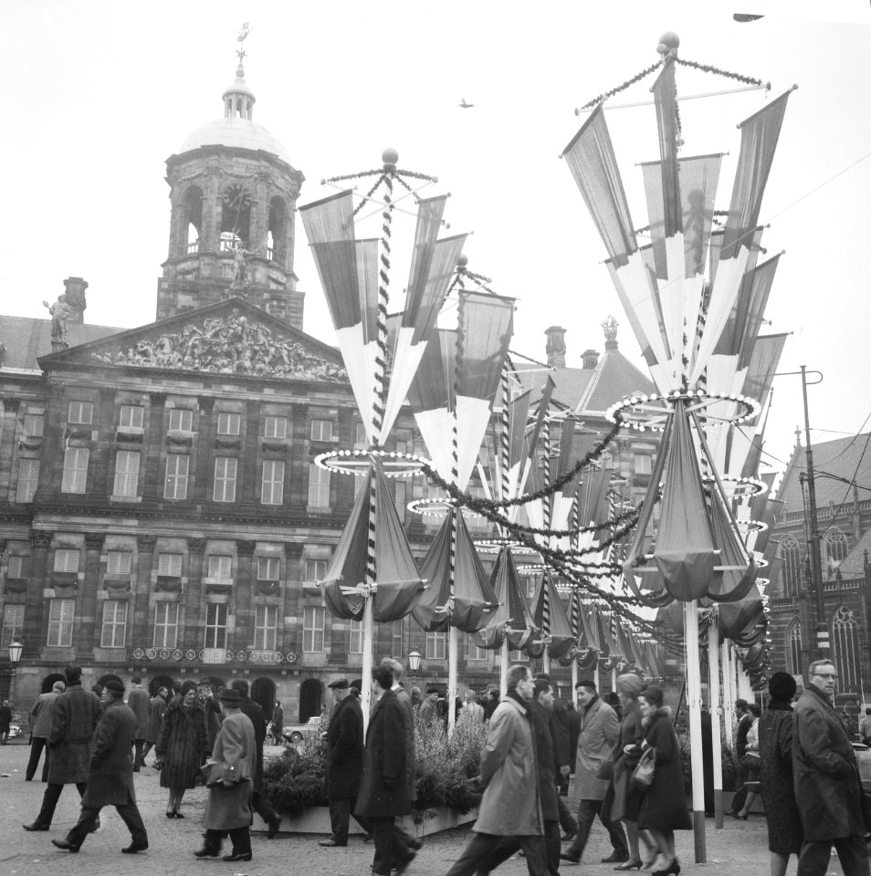 Versiering op de Dam t.g.v. het huwelijk, Bestanddeelnr 918-8602