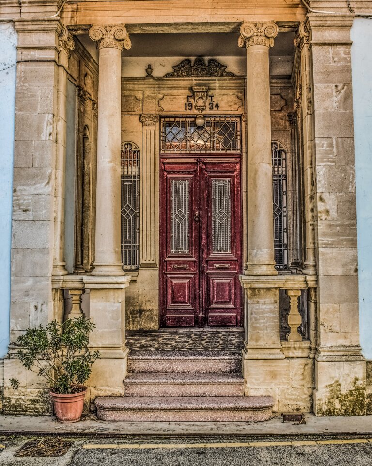 Neoclassic house gate