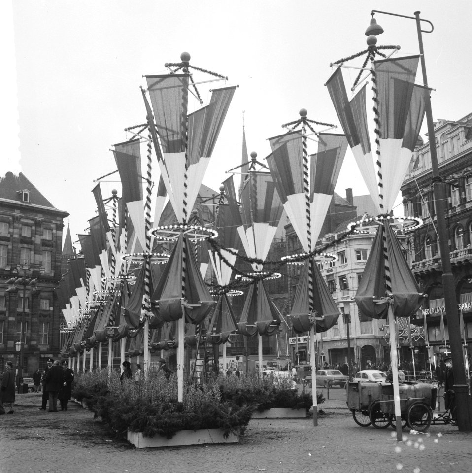 Versiering op de Dam t.g.v. het huwelijk, Bestanddeelnr 918-8609